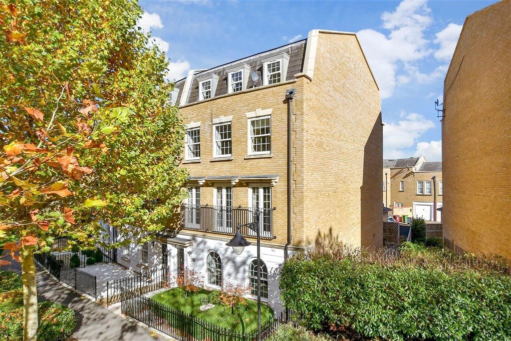 Property photo 1 of 20 External (Web)