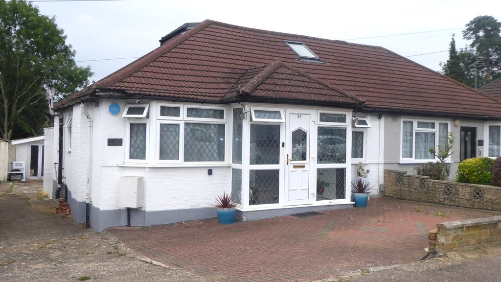 Property photo 1 of 11 Compton Place 45.Jpg