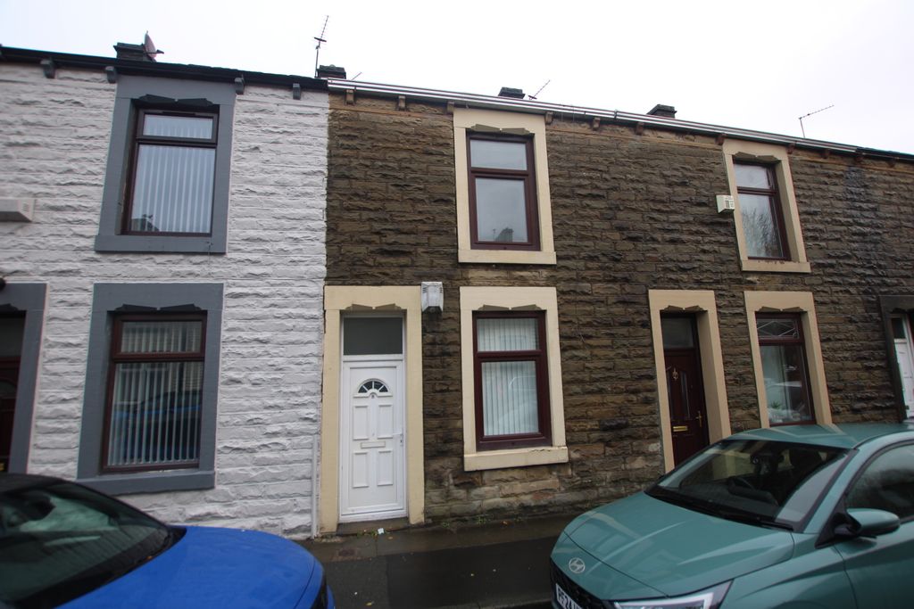 Property photo 1 of 6 1