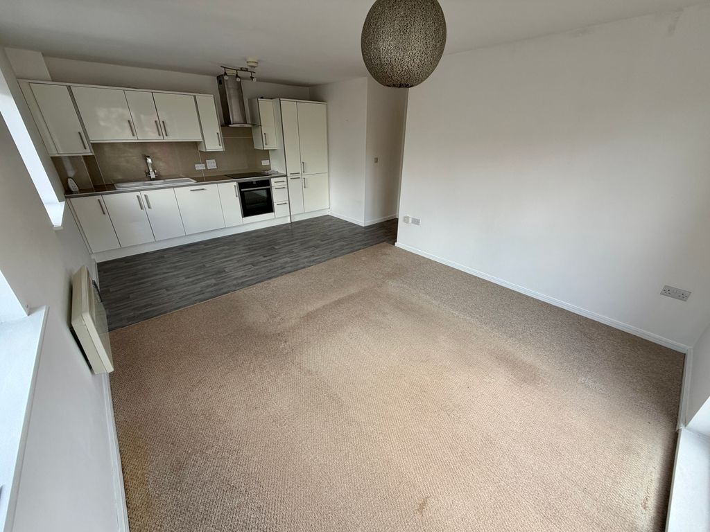 Property photo 2 of 7