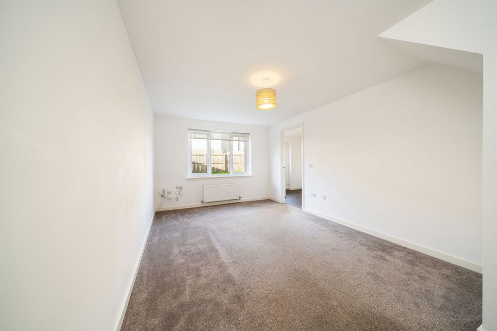 Property photo 2 of 23 Photo 8