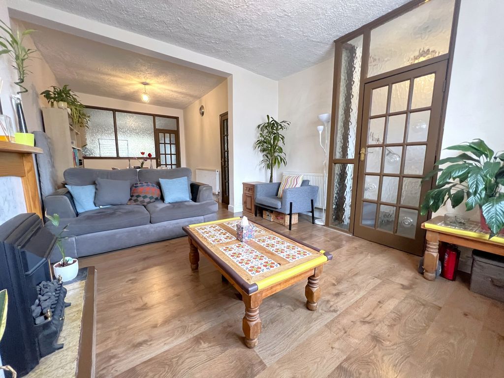 Property photo 2 of 20 Photo 9