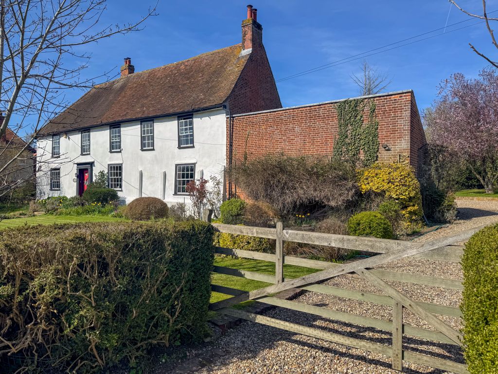 Property photo 1 of 40 Front 1