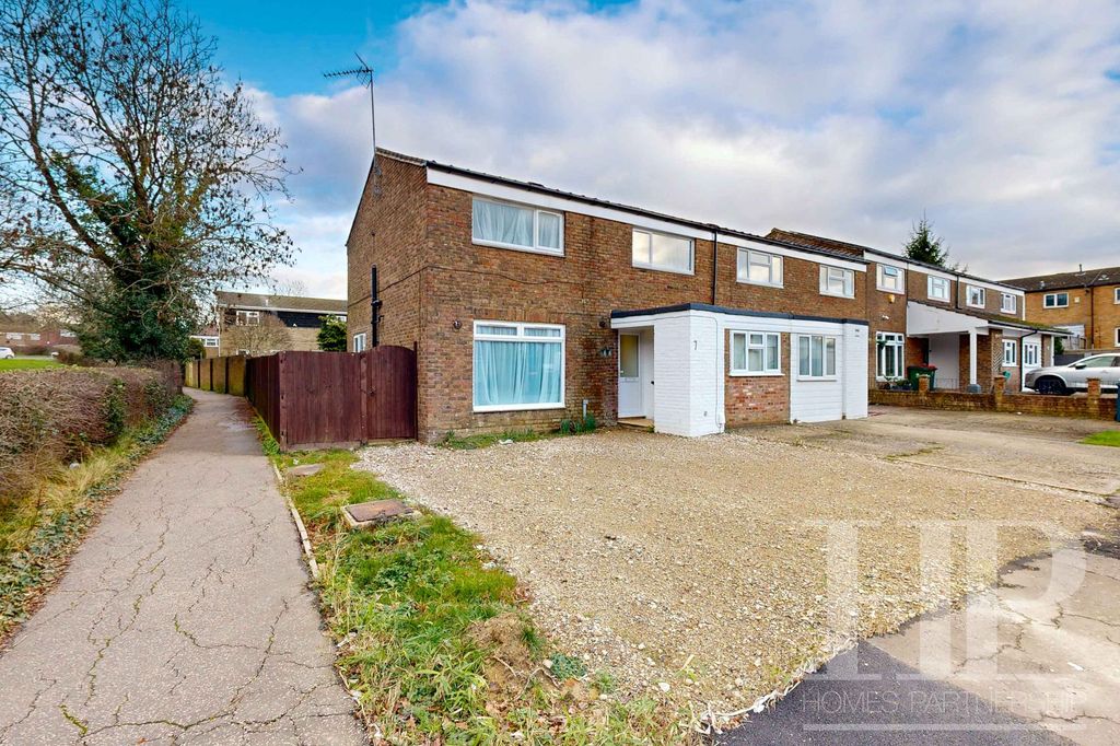 Property photo 3 of 12