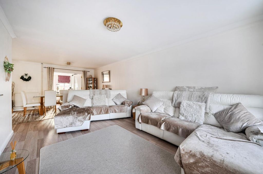 Property photo 2 of 21 1401695-4-696F7c4d8370B.Jpg