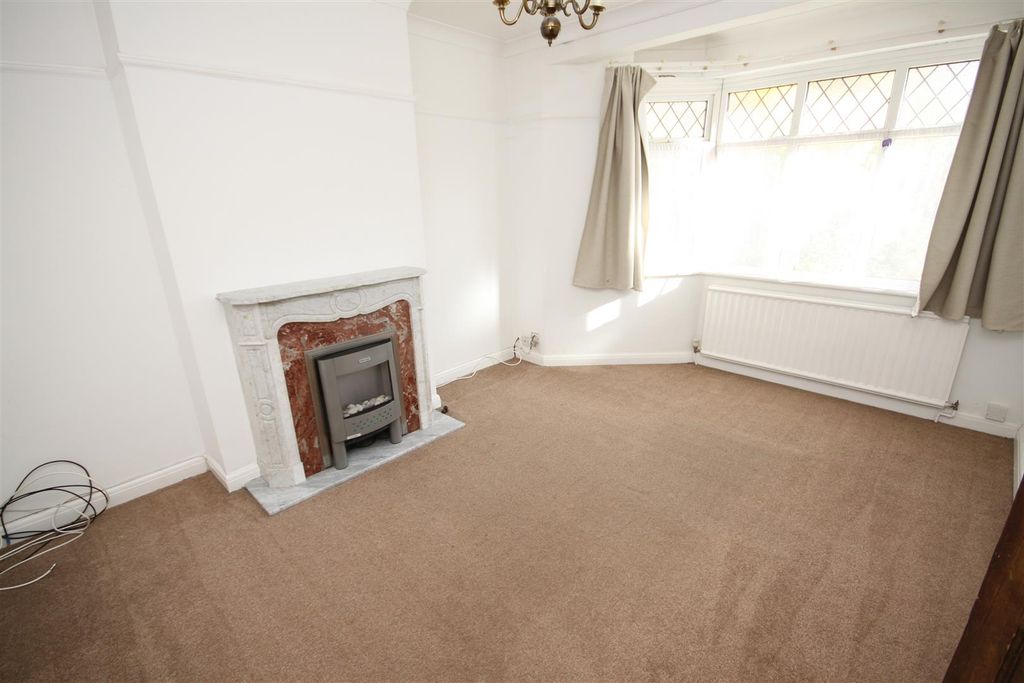 Property photo 3 of 12 Img_2462.Jpg