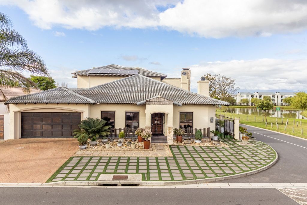 Property photo 1 of 50 1Bc1703508