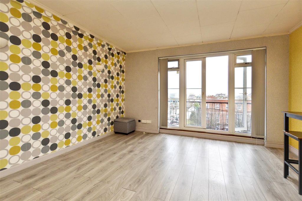 Property photo 2 of 8 Dsc_0214.Jpg