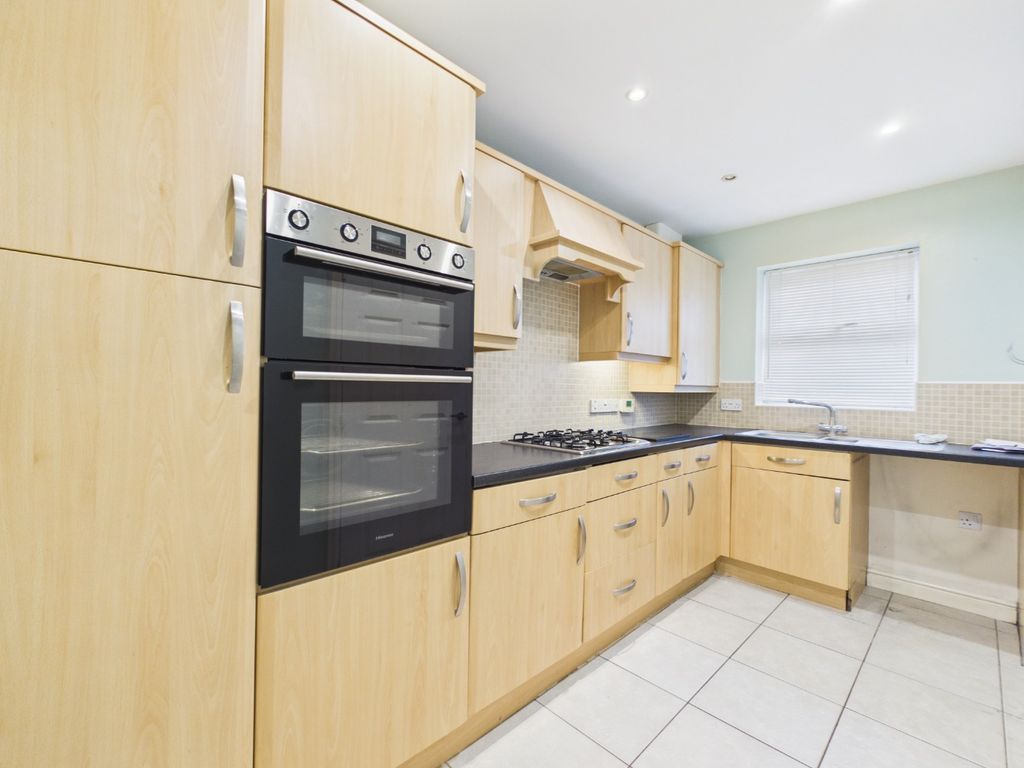 Property photo 2 of 16 4853433