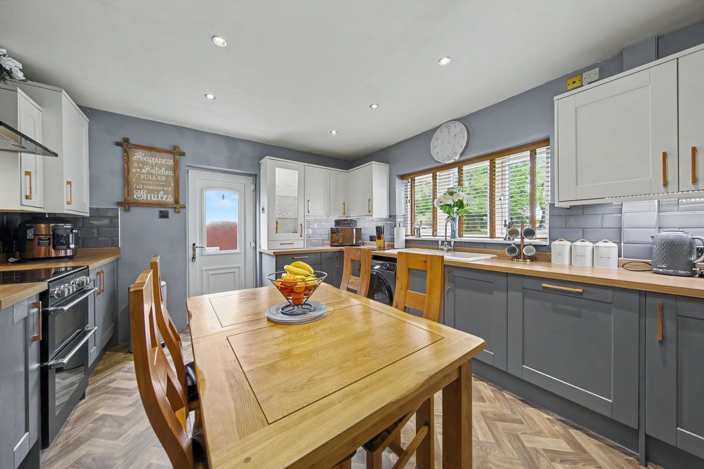 Property photo 2 of 26 Kitchen Diner