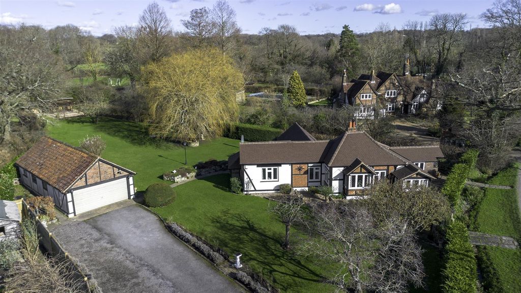 Property photo 1 of 19