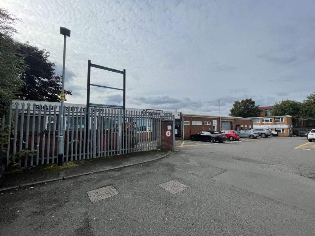 Property photo 2 of 10