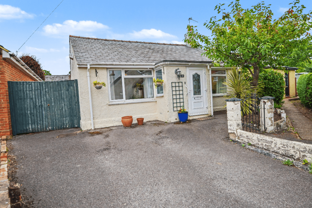 Property photo 1 of 13
