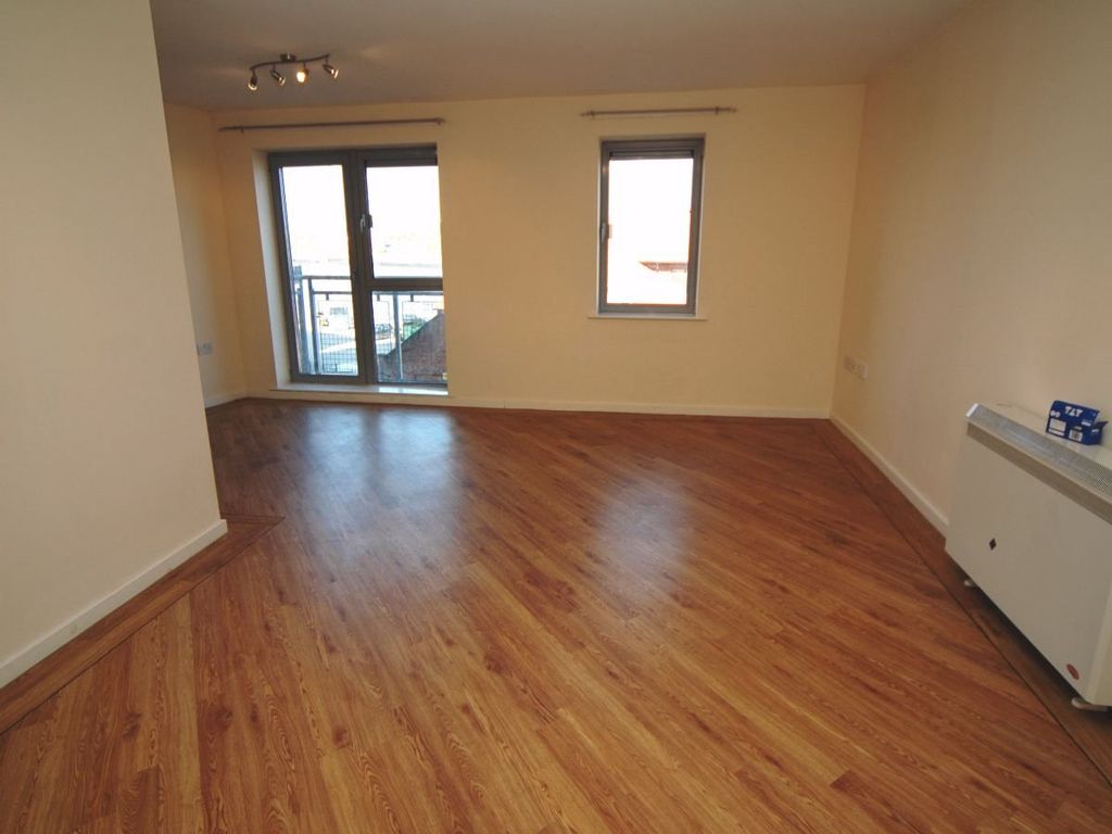 Property photo 3 of 6