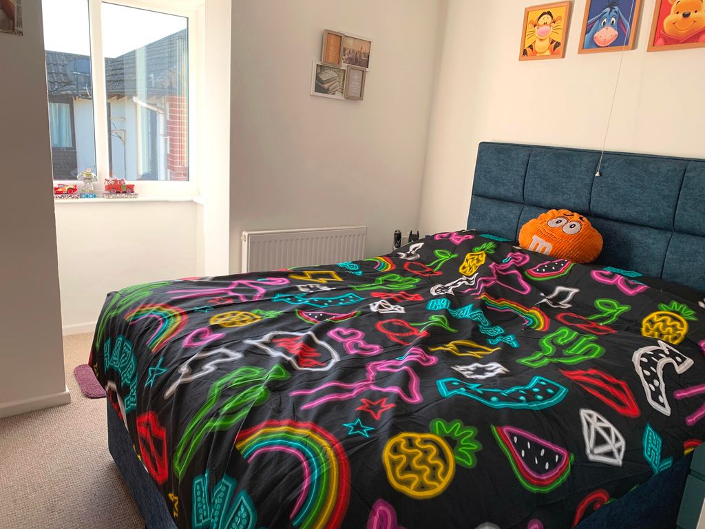 Property photo 3 of 8 Exterior