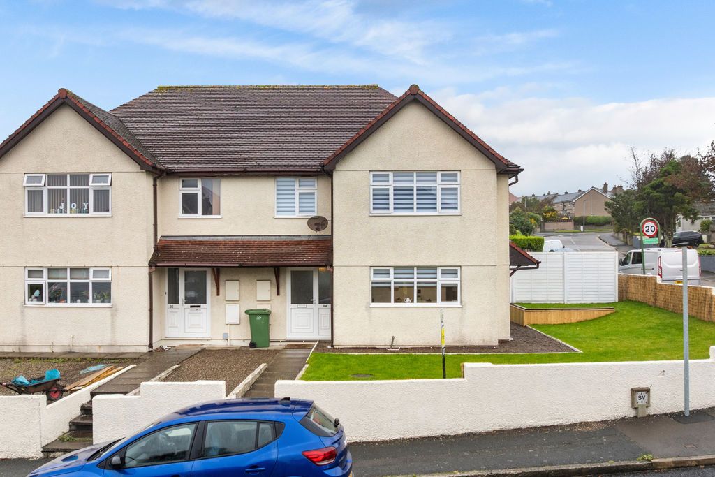 Property photo 1 of 28 25A Whitebridge Road