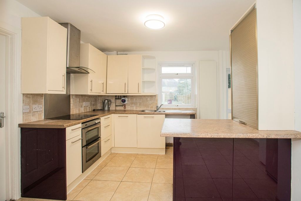 Property photo 3 of 13 4432912