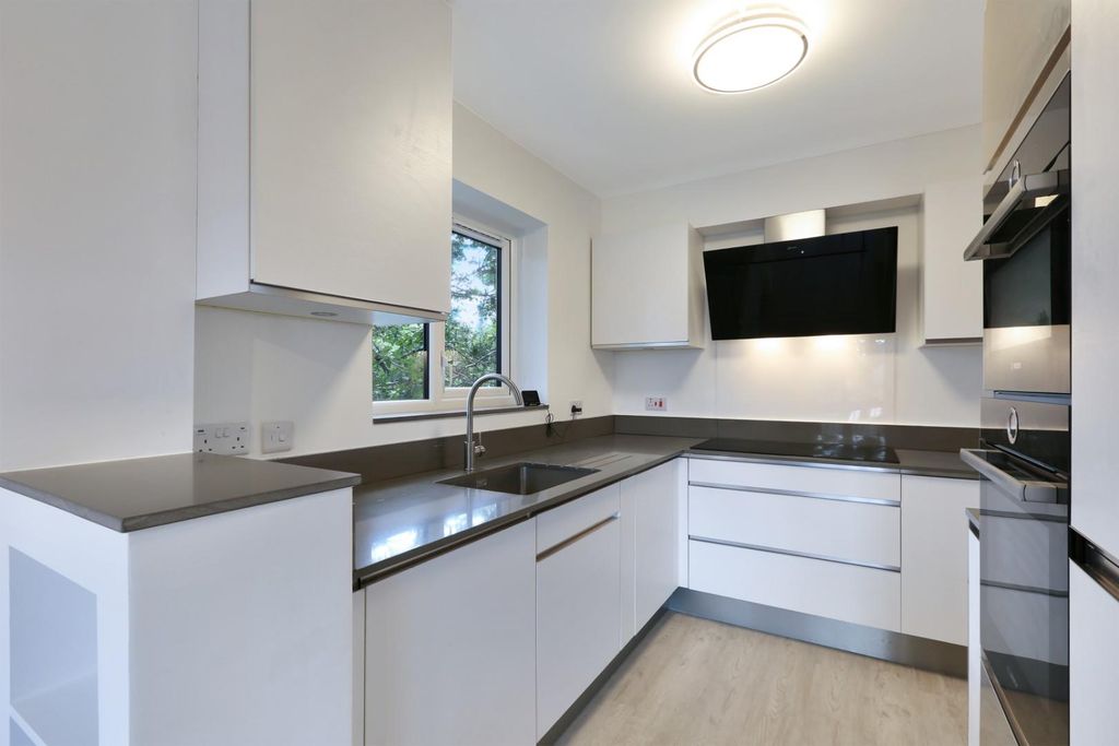 Property photo 2 of 14 Ach_7673.Jpg