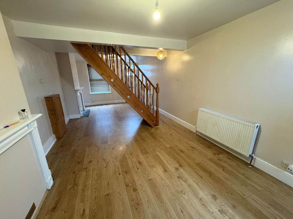 Property photo 3 of 7 Photo-2026-02-09-14-24-59 (2)