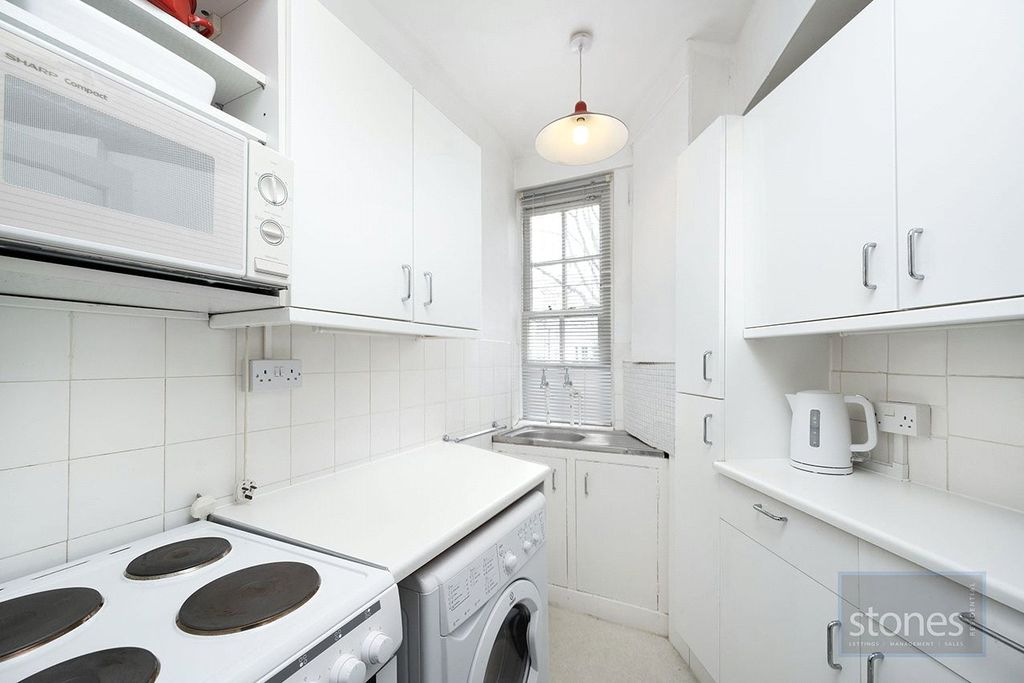 Property photo 2 of 8 Picture No. 22