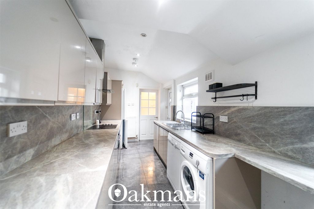 Property photo 3 of 21 Picture No. 02