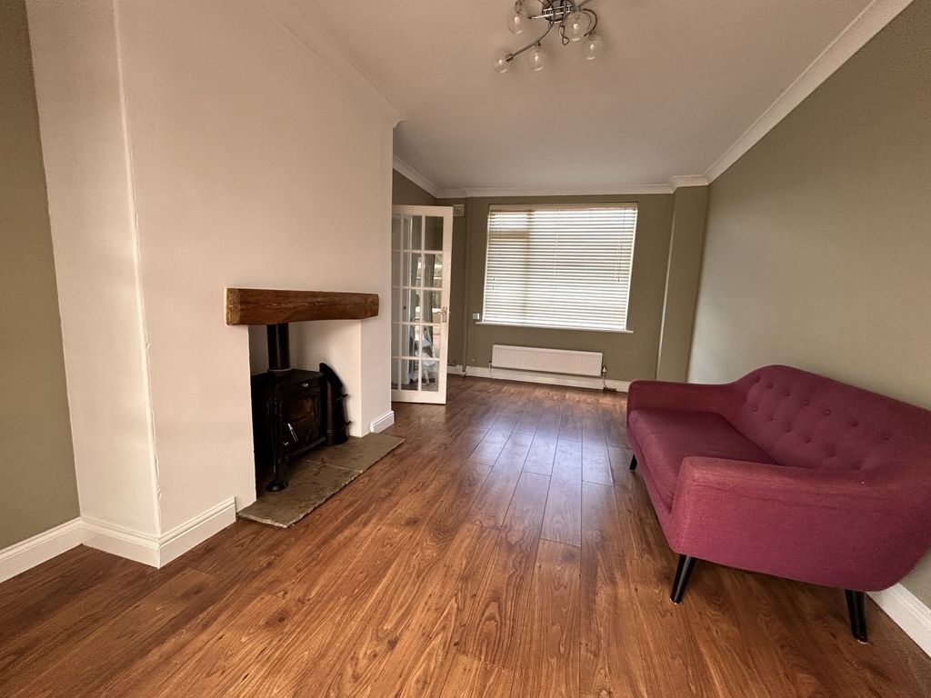 Property photo 2 of 15 Img_7093