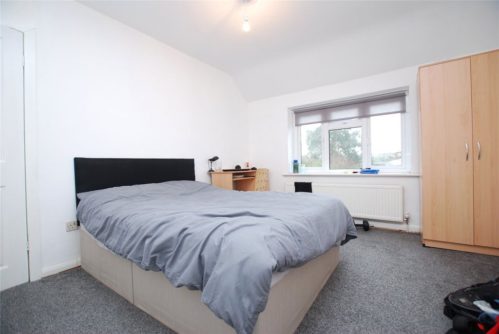 Property photo 3 of 8 Photo 03