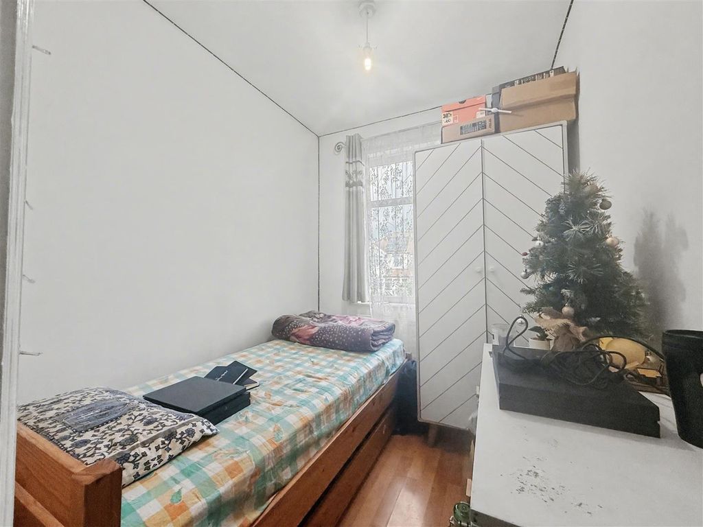 Property photo 3 of 12 Bedroom Three