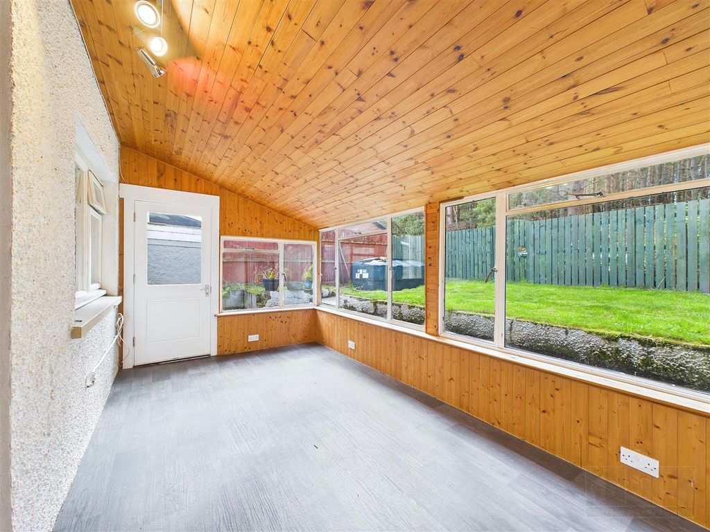 Property photo 3 of 19 Sun Room