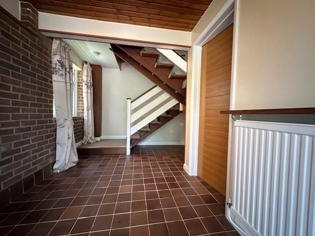Property photo 2 of 29 Hallway.Jpg