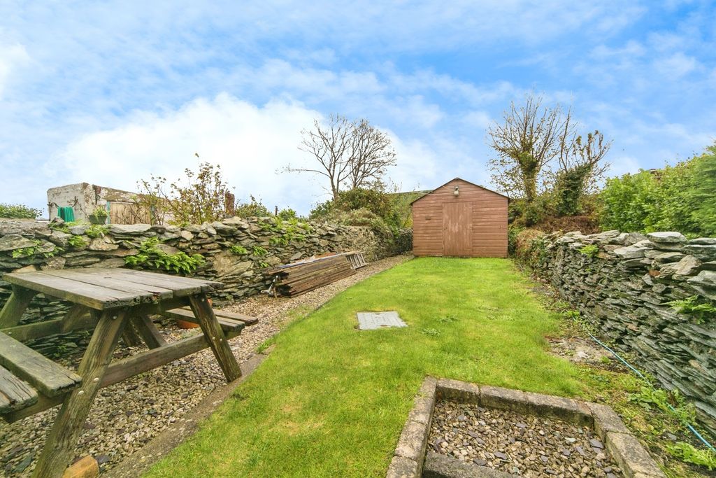 Property photo 2 of 17 Photo