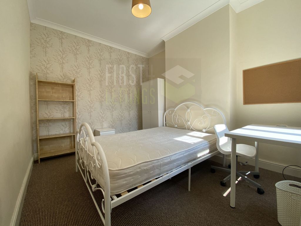 Property photo 3 of 14 Photo 24