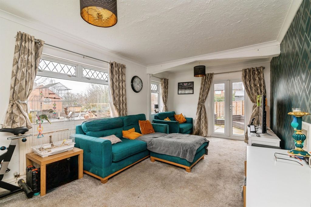 Property photo 3 of 19