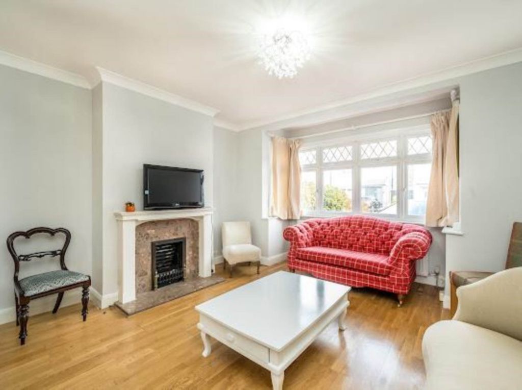 Property photo 2 of 14