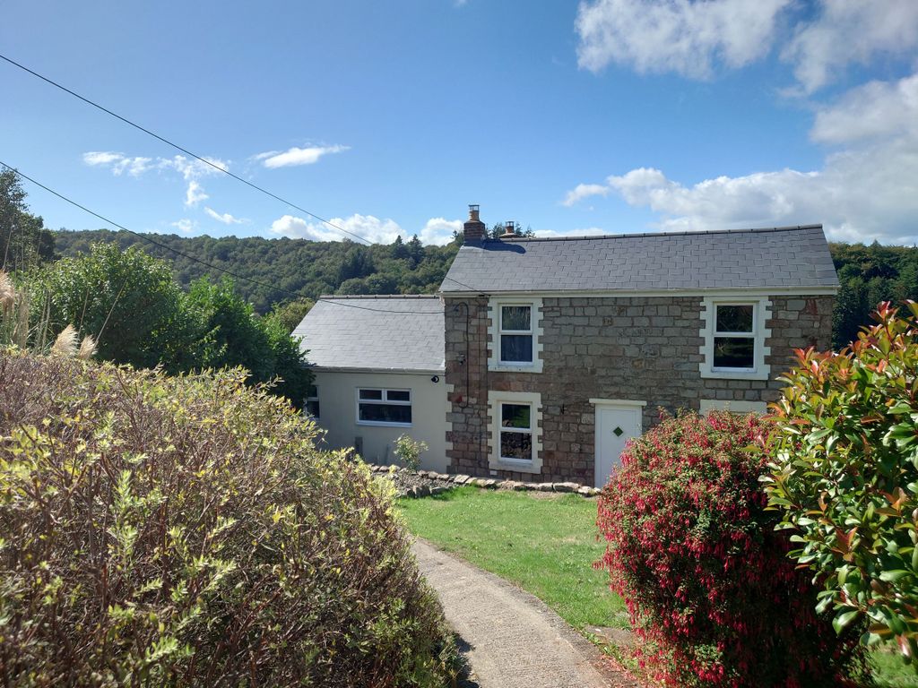 Property photo 2 of 34