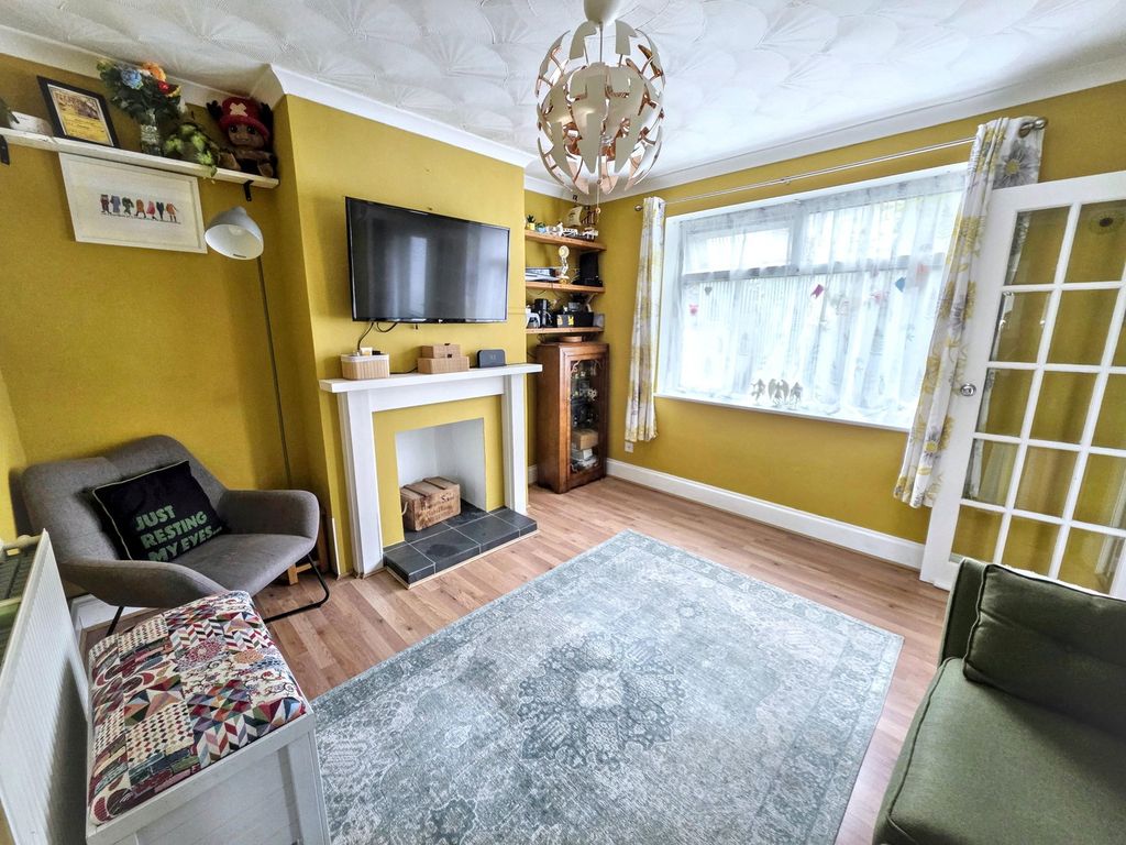 Property photo 3 of 14