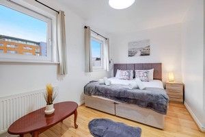 Property photo 1 of 52