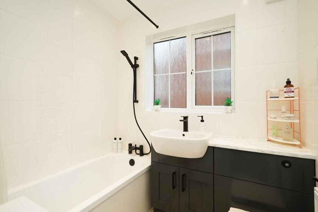 Property photo 3 of 3