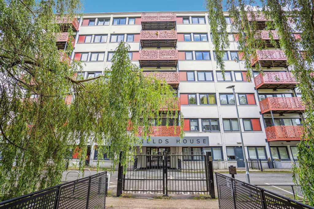 Property photo 1 of 16 31 Westfields House-14.Jpg