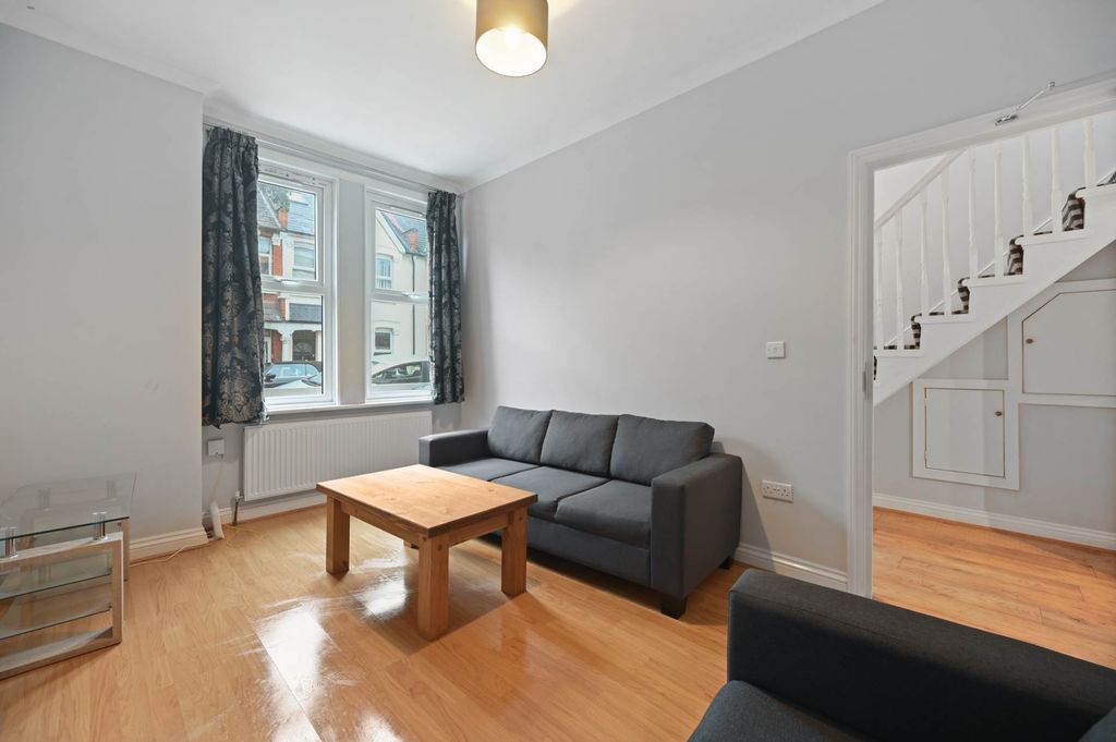 Property photo 3 of 14