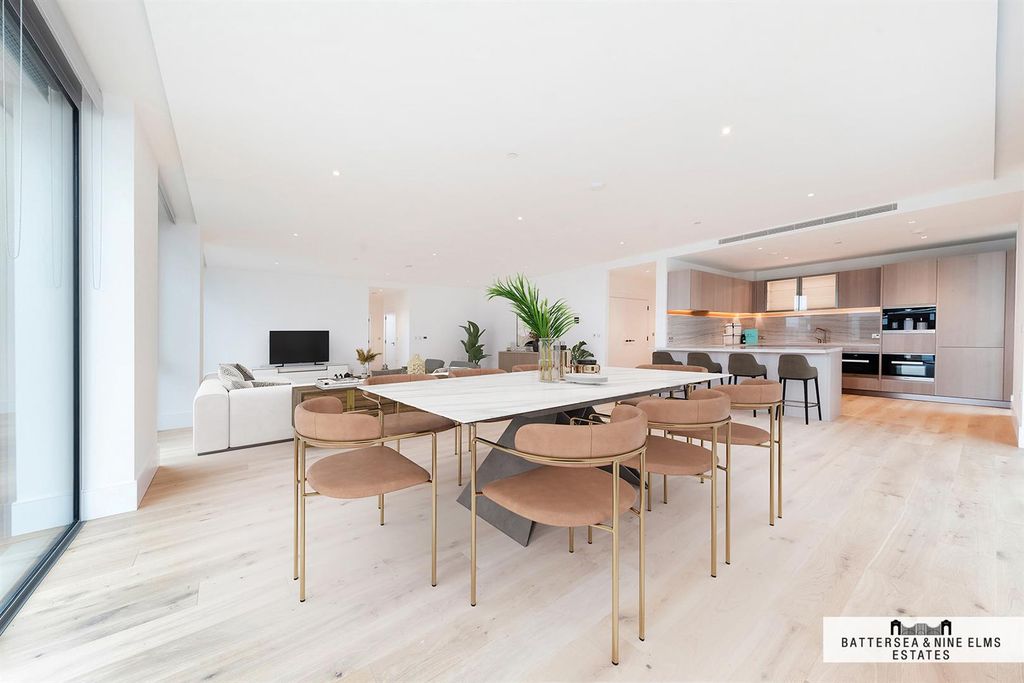 Property photo 3 of 44 Furniture CGI