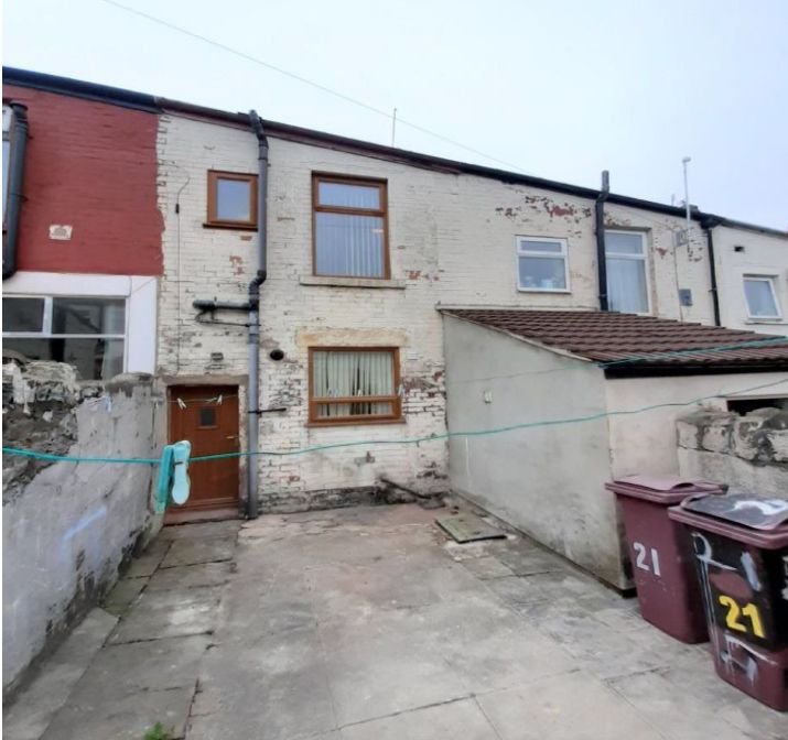 Property photo 2 of 7