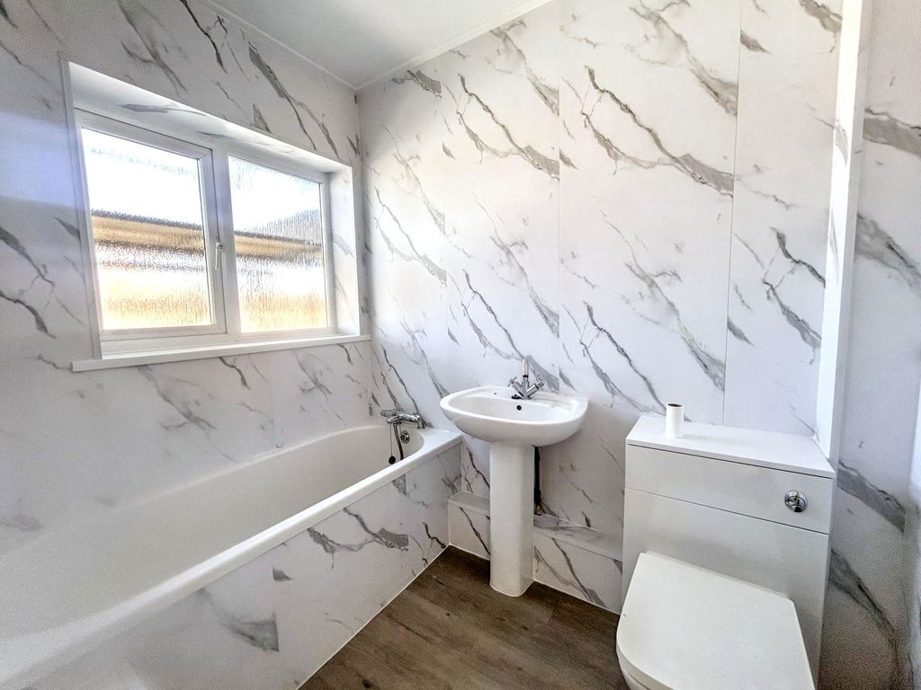 Property photo 2 of 3