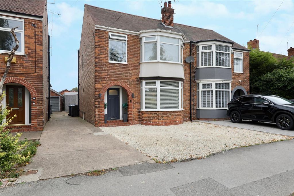 Property photo 1 of 28 0A4A3852.Jpg