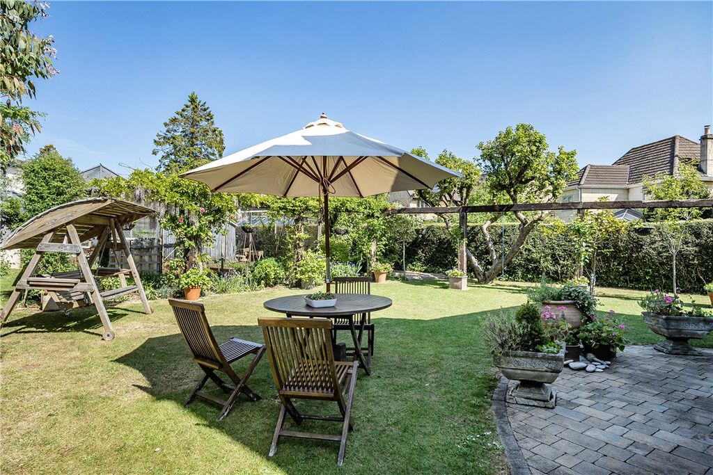 Property photo 3 of 12 Picture No. 05