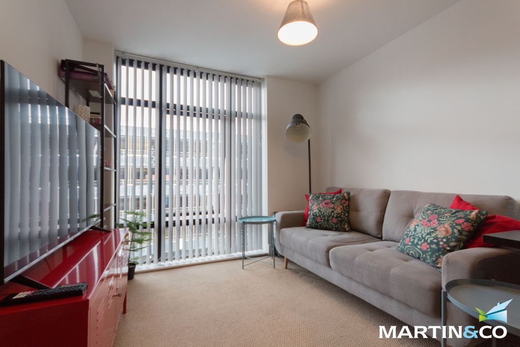 Property photo 2 of 6 4