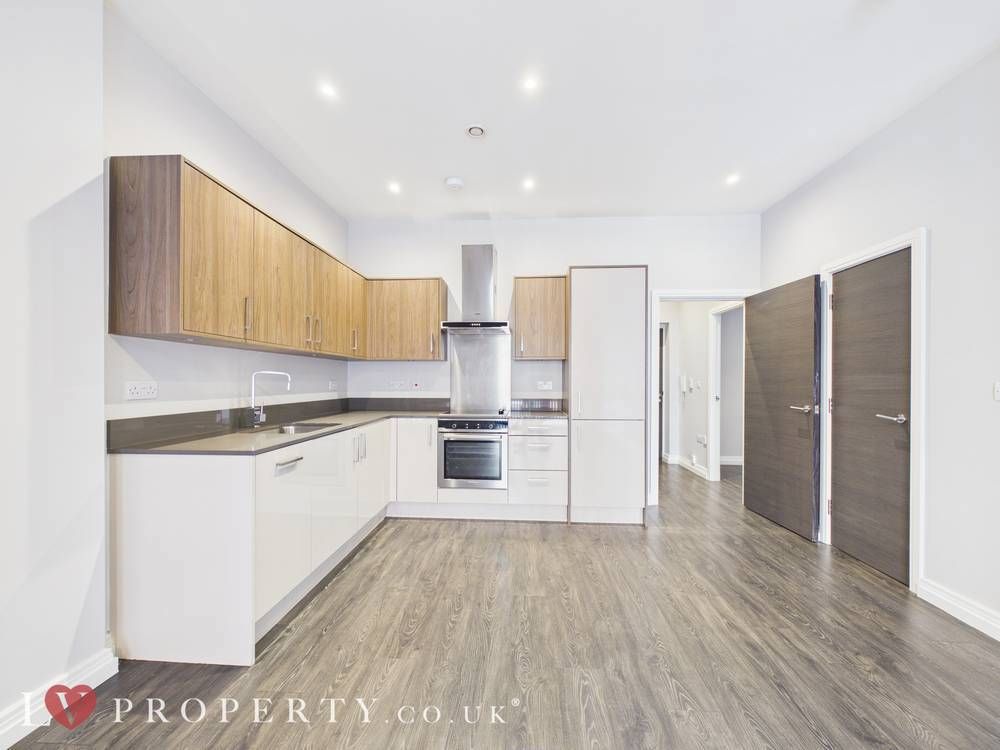 Property photo 1 of 8 Giraffe360-Still003