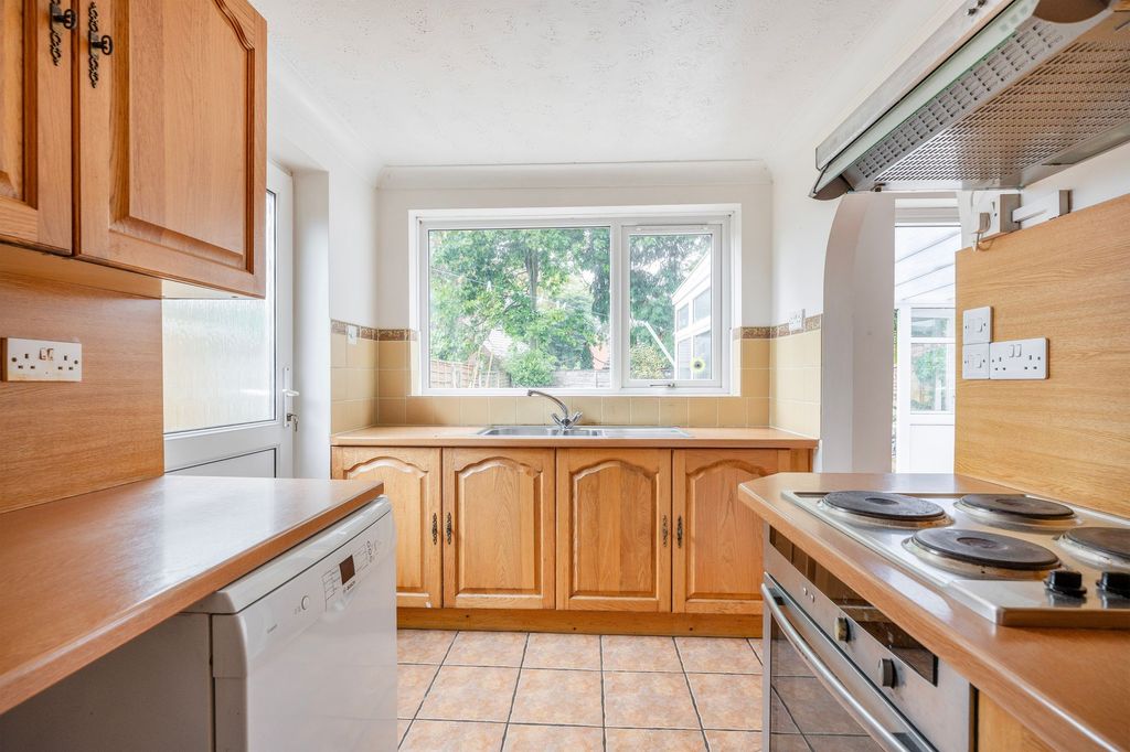Property photo 3 of 19