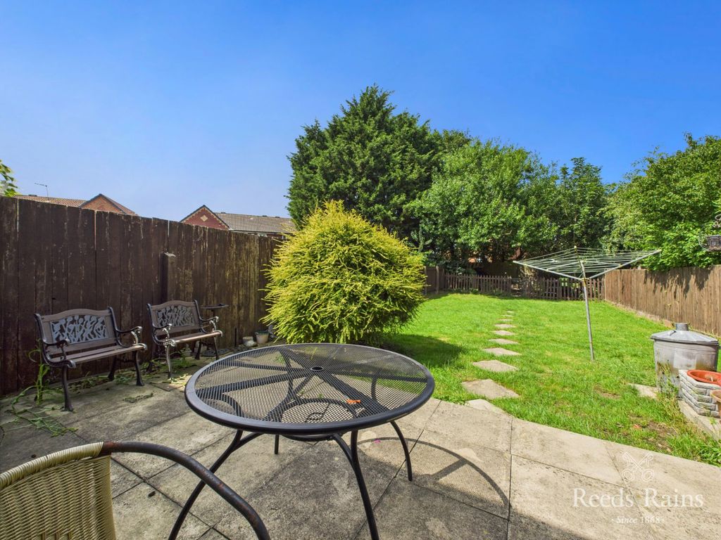 Property photo 2 of 16 Rear Garden
