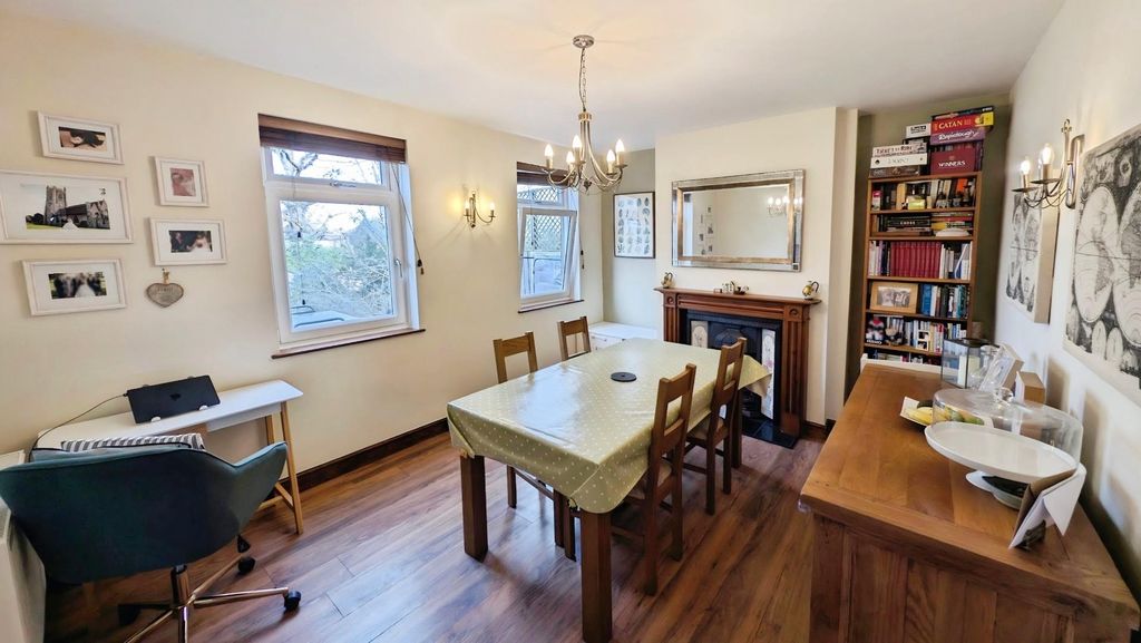 Property photo 2 of 17 3733Cf0E-Pxl_20260214_133406977.Jpg